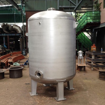 Stainless Steel Water Pressure Tank - ถังเหล็ก ถังไซโล - อินโนเวชั่น เทค เอ็นจิเนียริ่ง